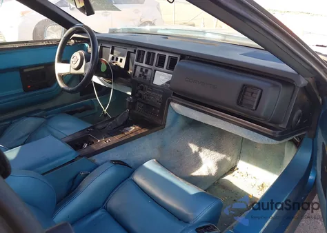 1987 Chevrolet Corvette z USA, uszkodzony, nr VIN 1G1YY3184H5113765